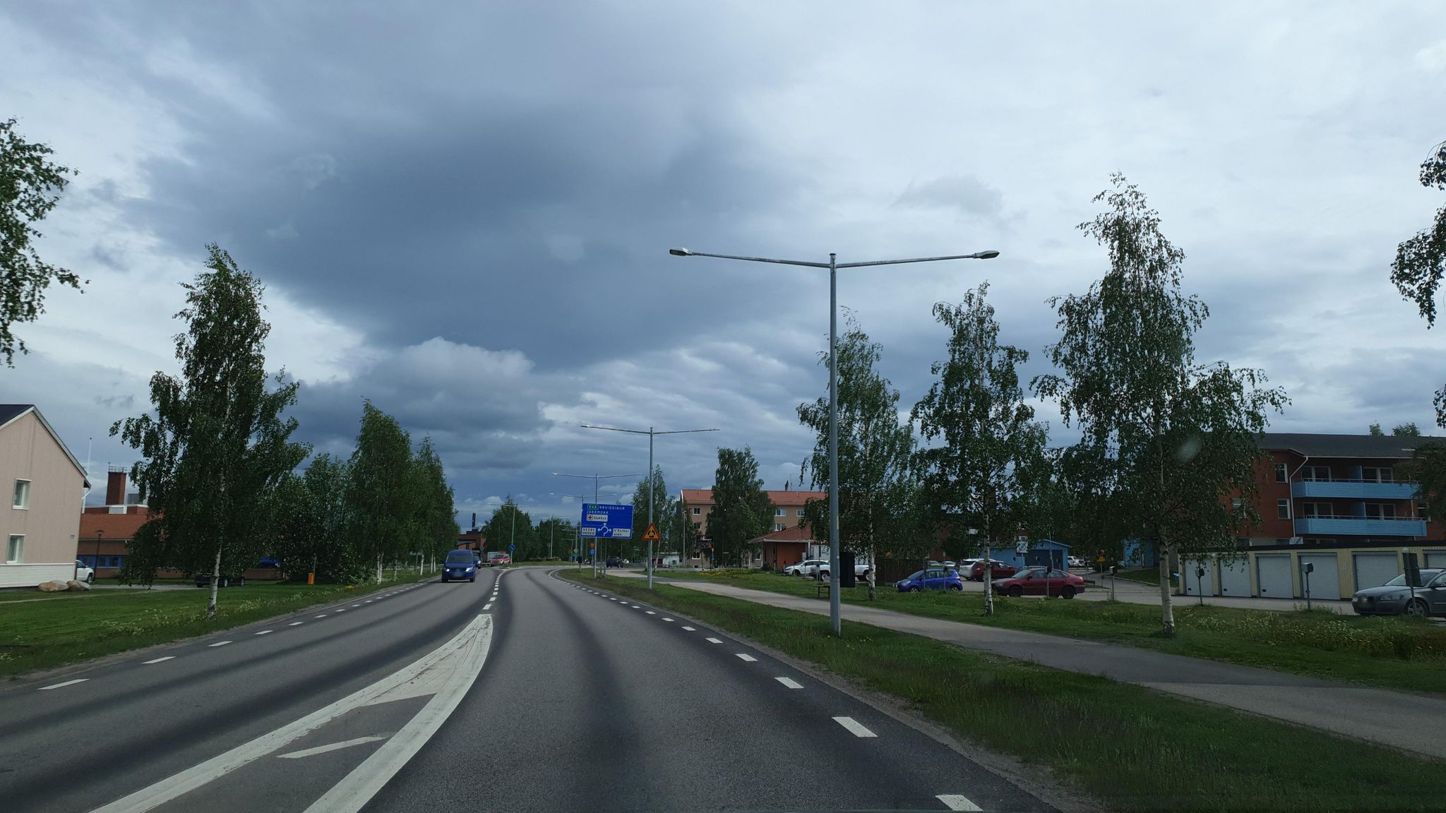 Paired summer prior of the same Gällivare scene.